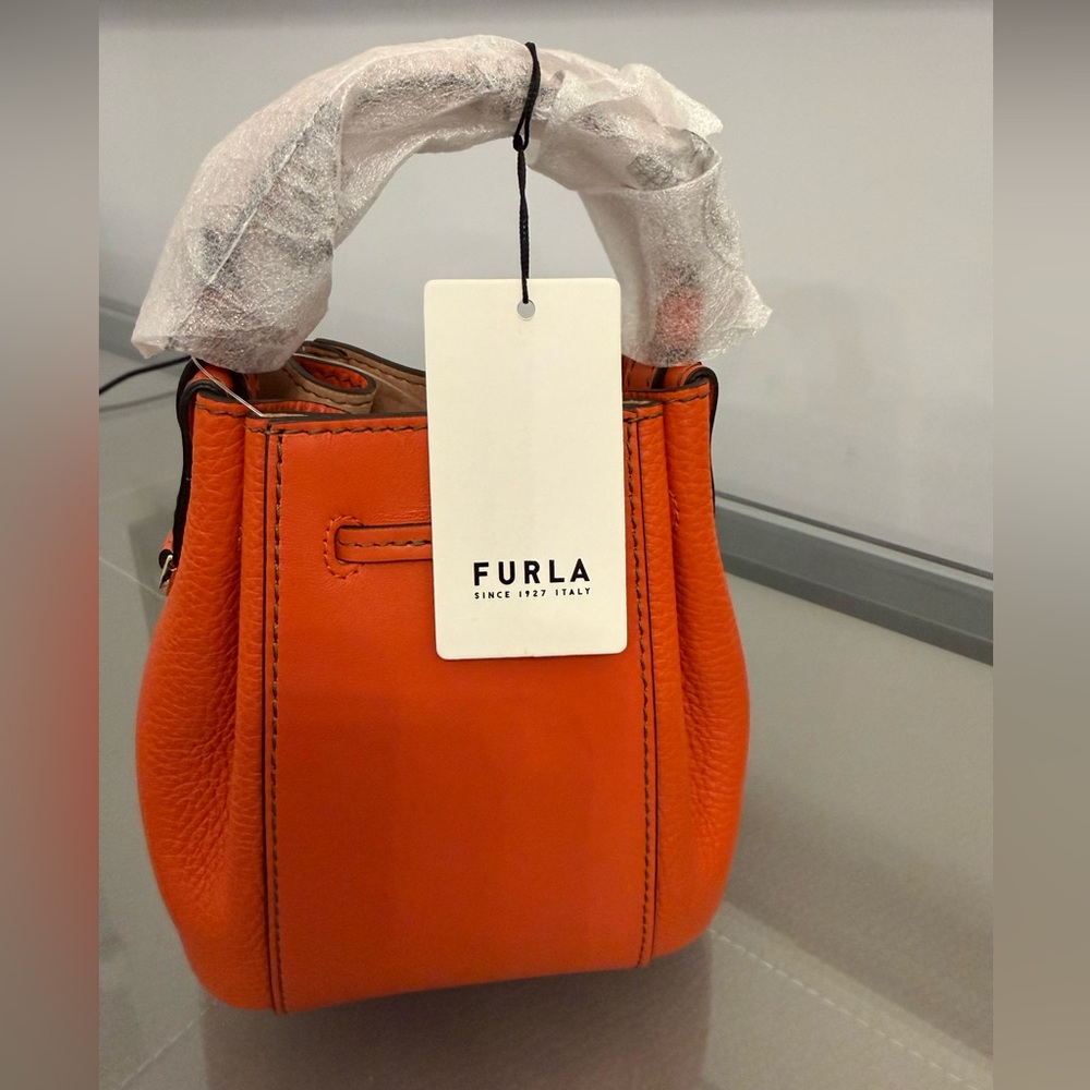 NWT Furla Leather Women's Bucket Crossbody Bag